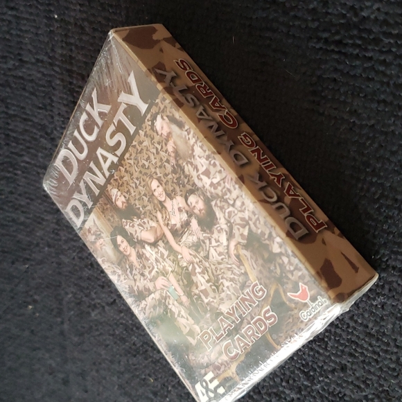 🥳3/20🥳 Duck Dynasty Camo Playing Cards ~ Factory Sealed - Picture 4 of 4